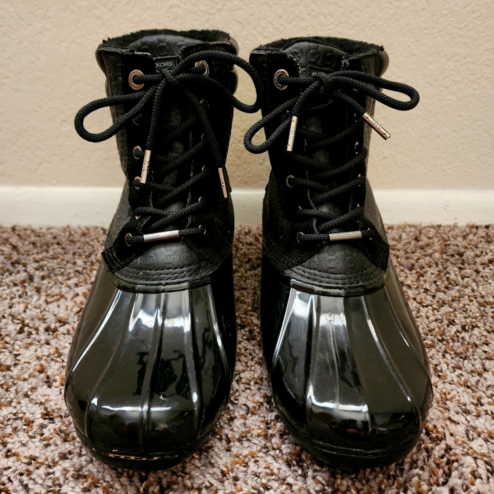 Michael Kors Black leather rubber soles boots size 10